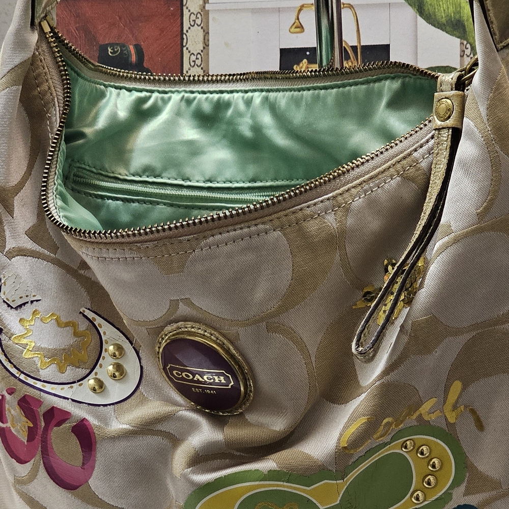 Coach Vintage Poppy Beige and Multicolor Women's Hobo Shoulder Bag - Picture 13 of 16